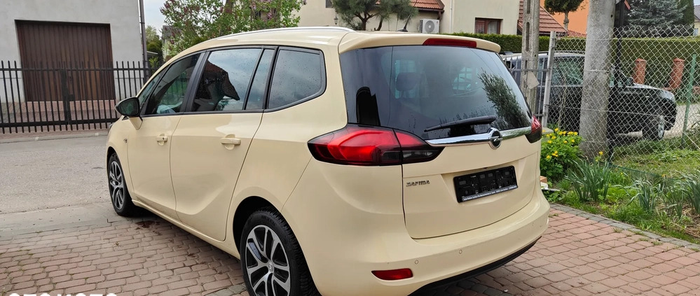 Opel Zafira cena 34999 przebieg: 272000, rok produkcji 2018 z Kraków małe 92